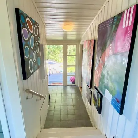 Kunstnerhytte Med Panoramautsikt Pa Furuholmen 別荘 *