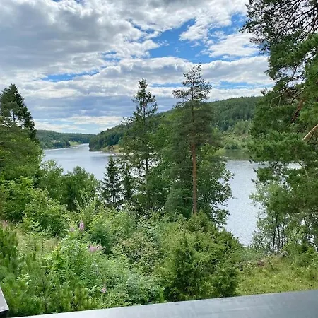 Holiday home Kunstnerhytte Med Panoramautsikt Pa Furuholmen Sarpsborg