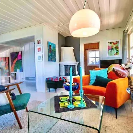 Holiday home Kunstnerhytte Med Panoramautsikt Pa Furuholmen Sarpsborg