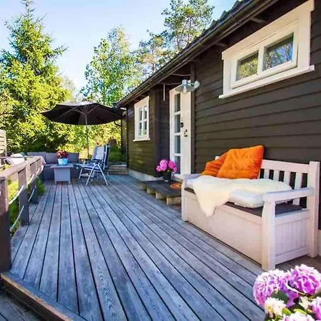 別荘 Kunstnerhytte Med Panoramautsikt Pa Furuholmen *