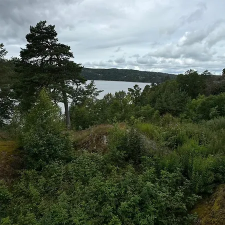 Holiday home Kunstnerhytte Med Panoramautsikt Pa Furuholmen *
