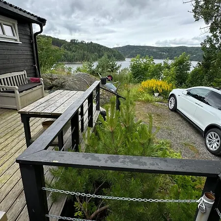 Kunstnerhytte Med Panoramautsikt Pa Furuholmen *