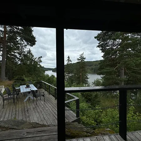 Kunstnerhytte Med Panoramautsikt Pa Furuholmen Sarpsborg