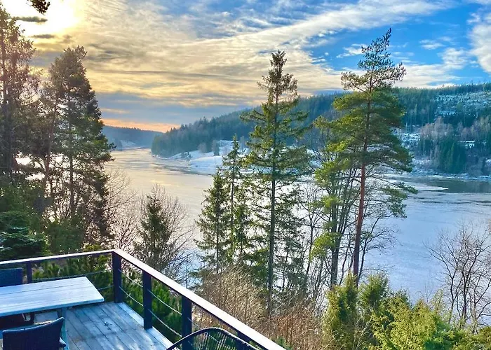 펜션 Kunstnerhytte Med Panoramautsikt Pa Furuholmen