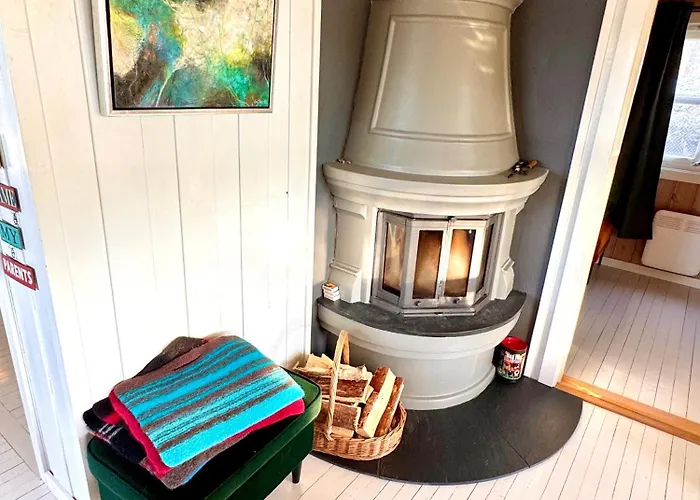 펜션 Kunstnerhytte Med Panoramautsikt Pa Furuholmen 사릅스보르그